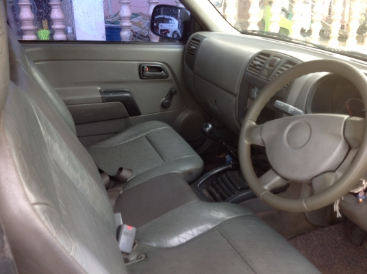 Isuzu 2.0 spark ex d-max ปี 2003 เกียร์ธรรมด เดิมๆ Isuzu 2.0 spark ex d-max ปี 2003 เกียร์ธรรมด เดิมๆ