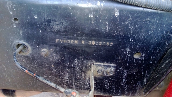 10ล้อFVM32M R-3002083 เพลาเดียว สวยมาก..195 แรงม้า...