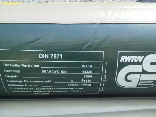 เรือยาง SEA HAWK ขนาดใหญ่่รับได้ 5 คน หรือที่ 240 Kg.พร้อมที่สูบลม