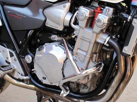 Honda cb 1300 ปี 05 ทะเบียนแท้ Honda cb 1300 ปี 05 ทะเบียนแท้