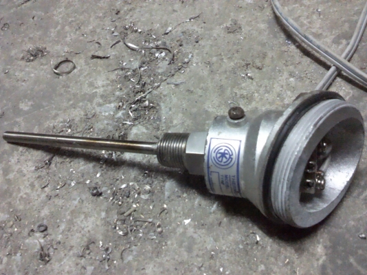 เครื่องวัดและควบคุมอุณหภูมิ ยี่ห้อ DIGICON พร้อมห้ววัดแบบ K วัดอุณหภูมิได้สูงสุด 400 C. (มีแค่ 4 ชุด)