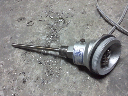 เครื่องวัดและควบคุมอุณหภูมิ ยี่ห้อ DIGICON พร้อมห้ววัดแบบ K วัดอุณหภูมิได้สูงสุด 400 C. (มีแค่ 4 ชุด)