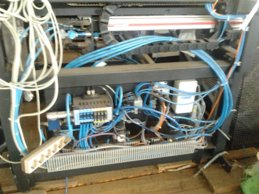 ขายเครื่องอะไรไม่รู้ใครรู้บอกด้วย