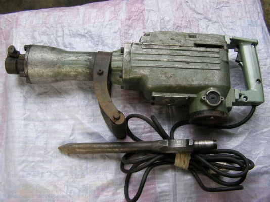 แย๊กไฟฟ้า HITACHI รุ่นใหญ่ สภาพพร้อมใช้งานครับ