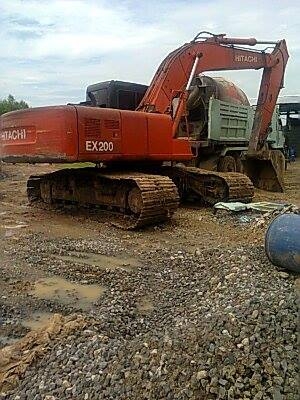 ขาย HITASHI 200EX - 2 ขายตามสภาพด่วน ราคา 550,000 เล่มทะเบียน ติดต่อคุณหนาม โทร 087-9666599