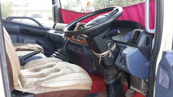 ขายด่วนหกล้อ HINO MECA FC4JJPA 145แรง สภาพพร้อมใช้สุดๆ เอกสารพร้อมราคาถูกรีบจองโทร0801515451