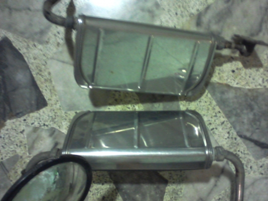 ขออนุญาติขาย กระจกมองข้างรถตู้ ครบชุด