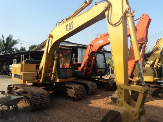 ขายด่วน CAT E120B นำเข้าจากญี่ปุ่น สภาพสวย เครื่องปั้มดี ไฟฟ้าครบ สภาพเดิมๆๆ แทรค 70 มาถึงไทยแล้วจ้า ขายด่วน CAT E120B นำเข้าจากญี่ปุ่น สภาพสวย เครื่องปั้มดี ไฟฟ้าครบ สภาพเดิมๆๆ แทรค 70 มาถึงไทยแล้วจ้า