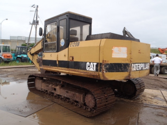 ขายด่วน CAT E120B นำเข้าจากญี่ปุ่น สภาพสวย เครื่องปั้มดี ไฟฟ้าครบ สภาพเดิมๆๆ แทรค 70 มาถึงไทยแล้วจ้า ขายด่วน CAT E120B นำเข้าจากญี่ปุ่น สภาพสวย เครื่องปั้มดี ไฟฟ้าครบ สภาพเดิมๆๆ แทรค 70 มาถึงไทยแล้วจ้า