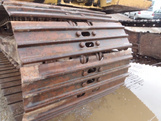 ขายด่วน CAT E120B นำเข้าจากญี่ปุ่น สภาพสวย เครื่องปั้มดี ไฟฟ้าครบ สภาพเดิมๆๆ แทรค 70 มาถึงไทยแล้วจ้า ขายด่วน CAT E120B นำเข้าจากญี่ปุ่น สภาพสวย เครื่องปั้มดี ไฟฟ้าครบ สภาพเดิมๆๆ แทรค 70 มาถึงไทยแล้วจ้า