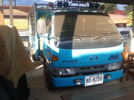 ขาย 6 ล้อฮีโน่ 130 HP 3000 cc ขาย 6 ล้อฮีโน่ 130 HP 3000 cc