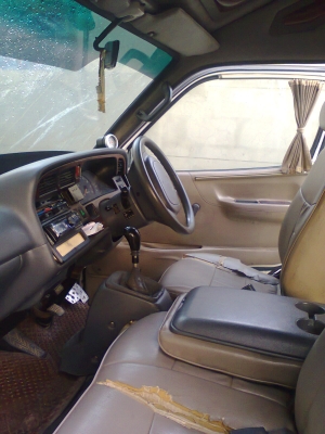 ขายรถตู้สภาพดี(ด่วน) ราคาต่อรองได้ ขายรถตู้สภาพดี(ด่วน) ราคาต่อรองได้