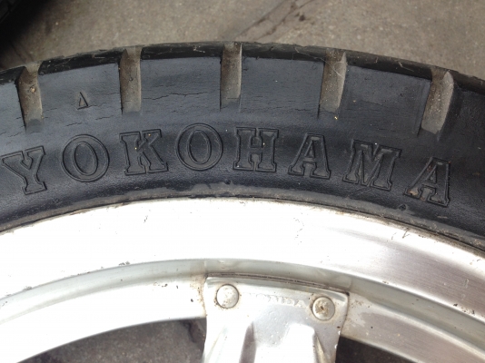 ขายล้อแม๊ค CB750 หรือใส่ SR400 ก็ได้ ในราคา3900