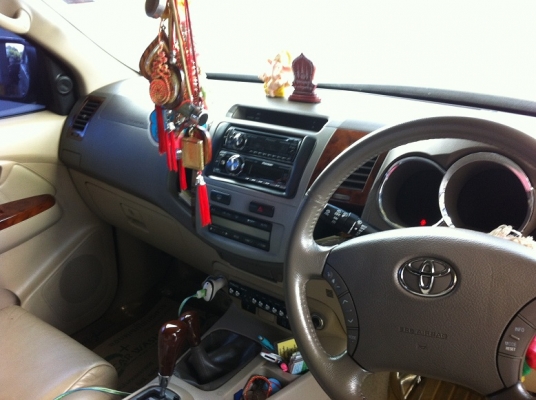 TOYOTA FORTUNER 3.0 V 4WD
