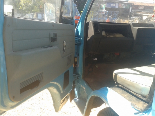 ขาย 6 ล้อ ISUZU NKR 110 แรง ดา วน์ 65000 บาทจัดแน้นได้ทุกจังหวัด) รถห้างแท้ เกียร์สั้น พวงมาลัยพาวเวอร์ เครื่องแห้ง แรงดี คัซซีสวย ภาษีไม่ขาด พร้อมโอน พร้อมใช้งานสุดๆ......... ขาย 6 ล้อ ISUZU NKR 110 แรง ดา วน์ 65000 บาทจัดแน้นได้ทุกจังหวัด) รถห้างแท้ เกียร์สั้น พวงมาลัยพาวเวอร์ เครื่องแห้ง แรงดี คัซซีสวย ภาษีไม่ขาด พร้อมโอน พร้อมใช้งานสุดๆ.........