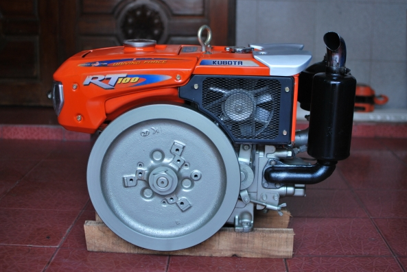 ขาย kubota RT100 Di เครื่องติดนิ่ม สภาพสวยพร้อมใช้ รับประกัน 2 เดือน ราคา 25000 บาท