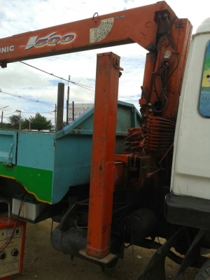 ลูกค้าจากหาดใหญ่ จองแล้วคะ วันจันทร์จะแจ้งอีกครั้ง / ขายด่วน เครน Unic 5 ตัน 5 ท่อน 270000