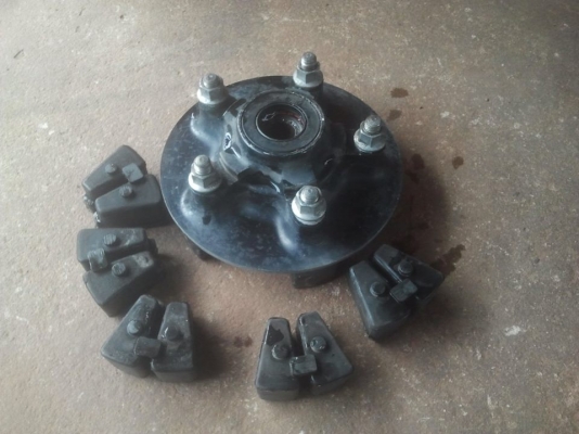 ขายล้อตันขอบ15 ดุมล้อ ยางกันกระชาก   ไม่ได้ใช้(เดิมเป็นของ steed)