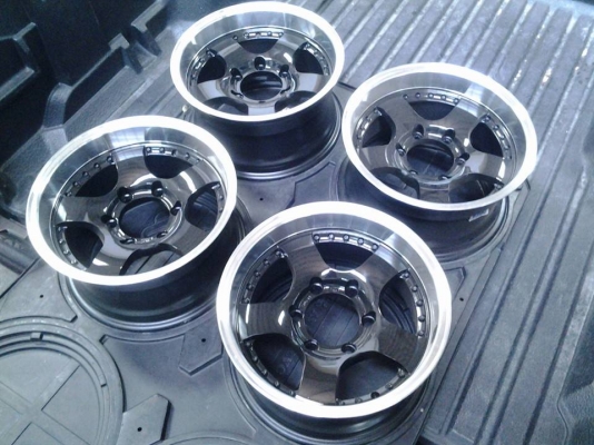 ล้อแม็กขอบ15&times;8 ET-5 สีใหม่ ขอบหนา ไร้ซ่อม 8900บาท พร้อมส่ง 081-7570077