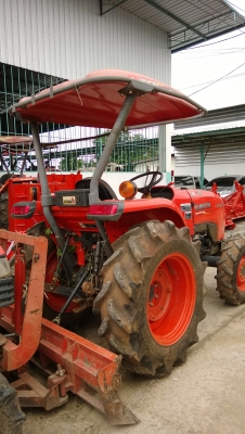 คูโบต้า 36 แรงม้าตามสภาพด่วน 10 คันเท่านั้น