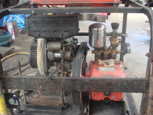 ปั้มอัดฉีดแรงสูงเครื่องดีเซล กับรถบรรทุกการเกษตร ปั้มอัดฉีดแรงสูงเครื่องดีเซล กับรถบรรทุกการเกษตร