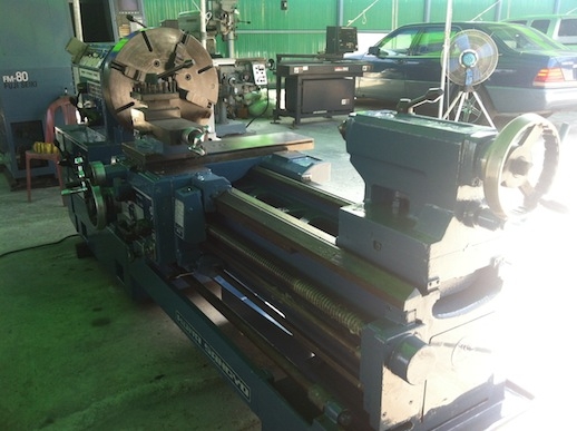 เครื่องกลึง หัวจับ600mm เปิดคอ เครื่องกลึง หัวจับ600mm เปิดคอ