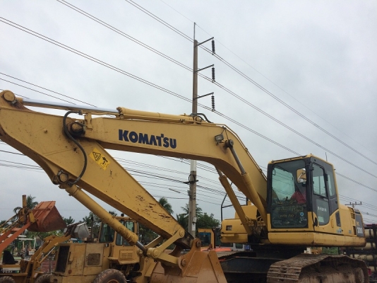ขายรถแบคโฮ KOMATSU PC200-8 รถปี2009 ทำงาน 5พันกว่าชั่วโมง มีกล้องหลัง สภาพสวย นำเข้าจากญี่ปุ่น ติดต่อ 081-2990958