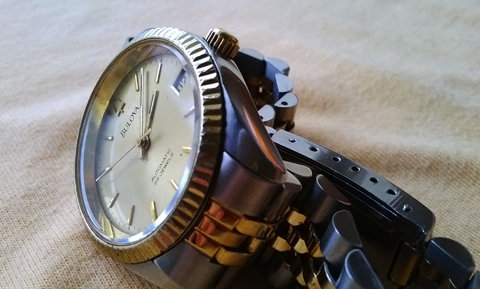 BULOVA auto  ขอบหยัก หลังเปลือย