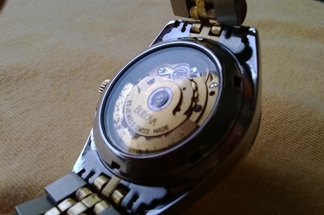 BULOVA auto  ขอบหยัก หลังเปลือย