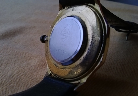 SANDOZ  ไขลาน กะไหล่ทอง ทรงแปดเหลี่ยม