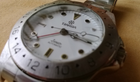 นาฟิกา TIAHIIA auto  ไม่ทราบสัญชาตแน่ชัด