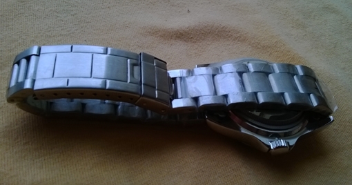 นาฟิกา TIAHIIA auto  ไม่ทราบสัญชาตแน่ชัด