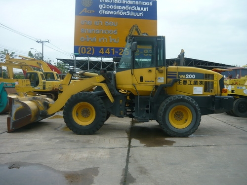 รถตักล้อยาง Komatsu WA200-5  รถนอกแท้จากญี่ปุ่น เพิ่งเหยียบถึงไทย พร้อมใช้งาน ระบบไฟฟ้าครบ