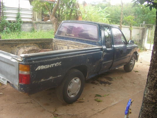 ขายไมตี้เอ็กปี33 เครื่อง2Lดีเชล 2500 เทอร์โบ พวงมาลัยเพาเวอร์