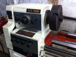 ขายเครื่องกลึง 8 ฟุต รา สวยมากรุ่นหนักราคา 140000