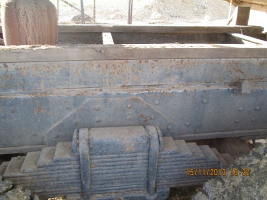 ต้องการขายรถบรรทุก 10 ล้อ หัวยาว เพลาเดียว