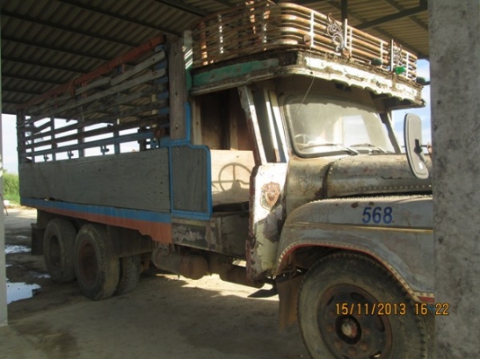 ต้องการขายรถบรรทุก 10 ล้อ หัวยาว เพลาเดียว