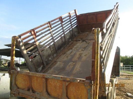 ต้องการขายรถบรรทุก 10 ล้อ หัวยาว เพลาเดียว