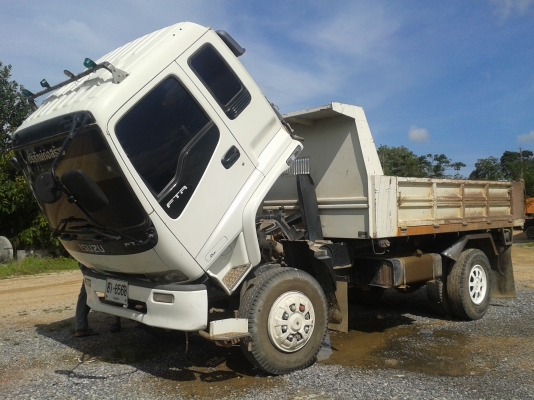 6ล้อ ISUZU DAGA FTR 200แรงม้า ปี48 ยูโร 2 กระบะดั้มพ์สามมิตร รถสวยพร้อมใช้งาน ราคาเจ้าของตั้งไว้สูง แต่ต่อรองได้