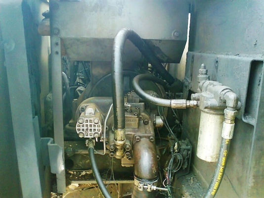 รถแบคโฮ HITACHI EX 120-2 รถสีเดิม ๆ มีแอร์ มีใบอินวอยล์จดทะเบียนได้.