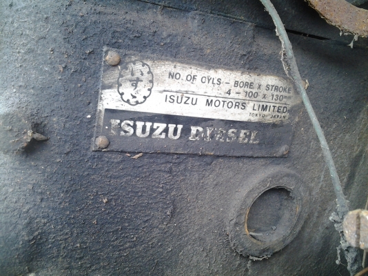 ขายเครื่อง อีซูซุ ดีเซล ยกลงจากโฟคลิ๊ฟ 5 ตัน พร้อมปั้มขนาดใหญ่ ราคา 20,000 บาท หากไม่เอาปั้ม 12,000 บาท