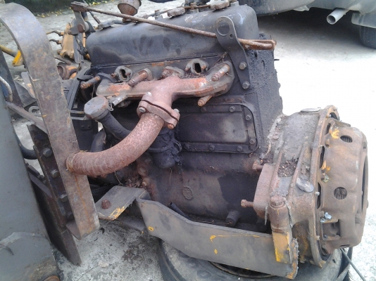 ขายเครื่อง อีซูซุ ดีเซล ยกลงจากโฟคลิ๊ฟ 5 ตัน พร้อมปั้มขนาดใหญ่ ราคา 20,000 บาท หากไม่เอาปั้ม 12,000 บาท