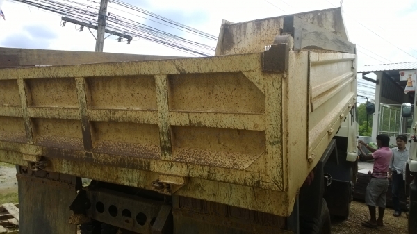 6ล้อดั้ม NISSAN UD 220 แรง PKB214EHRA  (มี2คัน )สวยๆ ดั้มสามมิตร