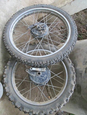 ขาย ล้อ dt กับ ไฟหน้า dt