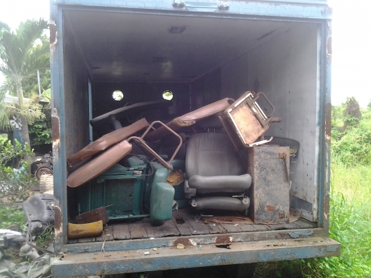 ขายตู้เก็บของมีล้อลาก เอาไว้เก็บของหรือทำตู้นอน ยาว 450 ราคา 22,000 บาท ขายตู้เก็บของมีล้อลาก เอาไว้เก็บของหรือทำตู้นอน ยาว 450 ราคา 22,000 บาท