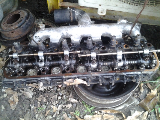 ขายฝาสูบเครื่อง ฮีโน่ 6 สูป E100 มีคริบครัมให้หมดเลย 2,500 บาท