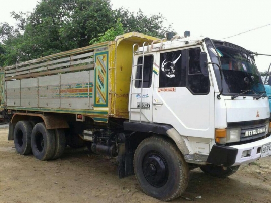 ขายรถสิบล้อ  Mitsubishi 527 TD ซีเลียน2461 ปี38 รถโคตรเดิมบาง ดั้ม มิเนียน สวยจัดๆ