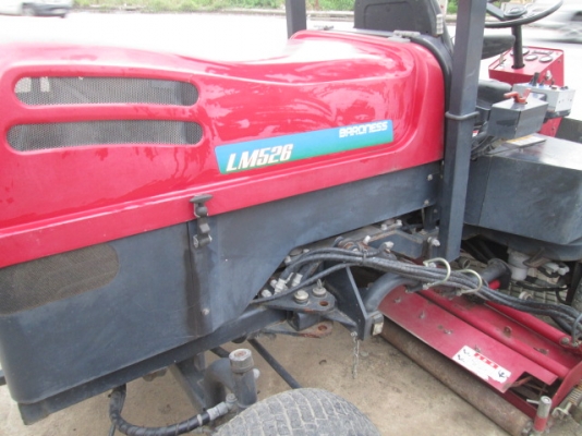 รถตัดหญ้าแบบนั่งขับ BARONESS LM560