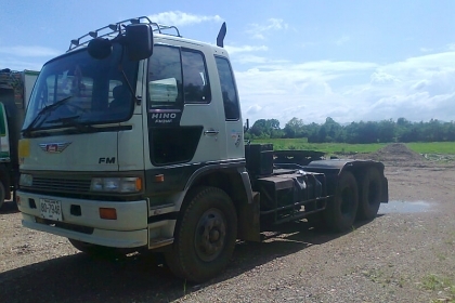 บริการ..ย้าย รถแบคโฮ รถแทรคเตอร์ ฯลฯ ด้วยสิบล้อหัวลาก และหางโรเบรท