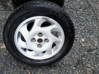 ขายแม็ก MITSUBISHI Lancer ขอบ 14 นิ้ว 4 รู แม็กมี 3 วงที่เหมือนกัน อีกวงเป็นอีกแบบขาย 2,500 บาท